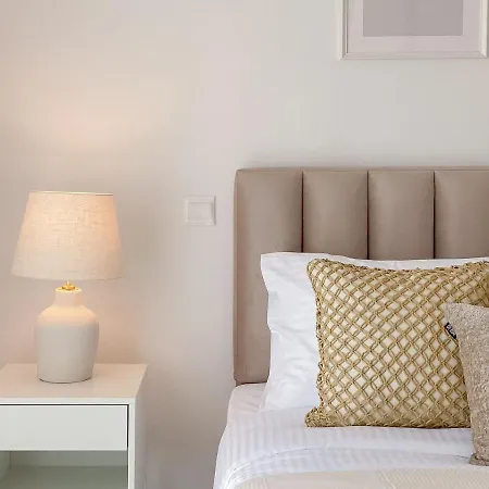 Apartment Phaedrus Living: Seaview Luxury Flat Limnaria 134 Paphos